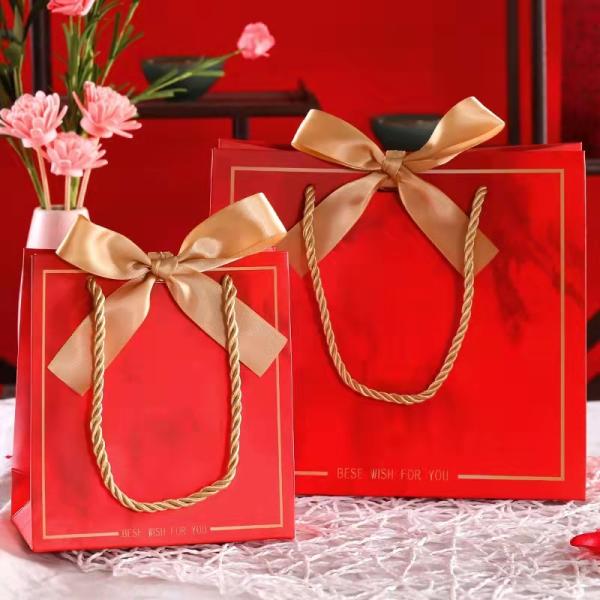 оптовый роскошный складной торговый пакет с настраиваемым логотипом черный бумажный подарочный пакет с лентой