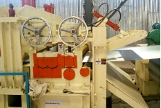 Подвергните тонну механической обработке веса 15 сталь 4.0mm x 1300mm разрезая линии машину 30m гидровлического резца/минута