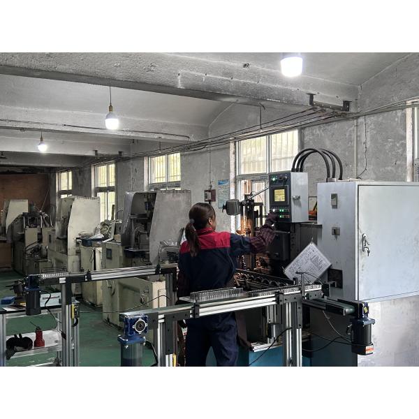 Heavy Truck Clutch Plate and Disc Year 2000-2013 OEM 1818010226 Stock