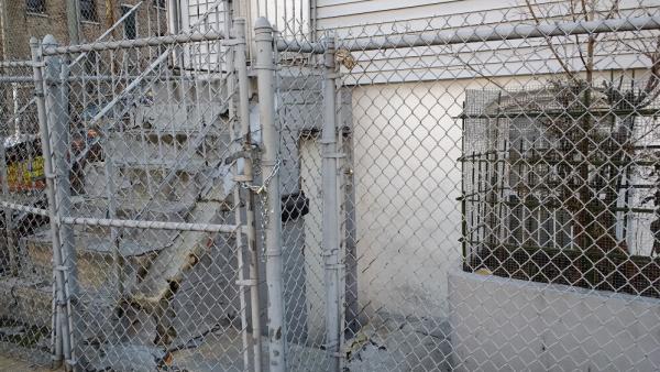 hot dipped galvanized chain wire mesh fence  2 x 2 mesh opening