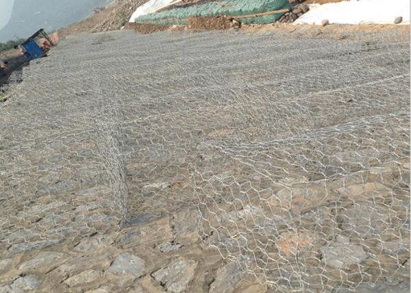 60*80mm Hexagonal Hole Gabion Wire Mesh Boxes Galvanized For River Embankment Mattress