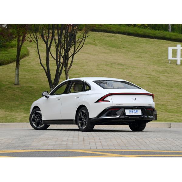 100% электромобиль Улинг Энергетические транспортные средства Чистый электрический электромобиль 2023 Подержанные автомобили