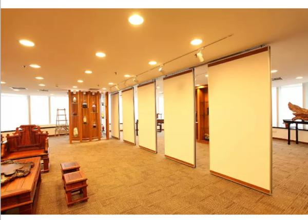 Paredes de separação móveis interiores personalizadas para divisores decorativos/à prova de som do hotel de sala
