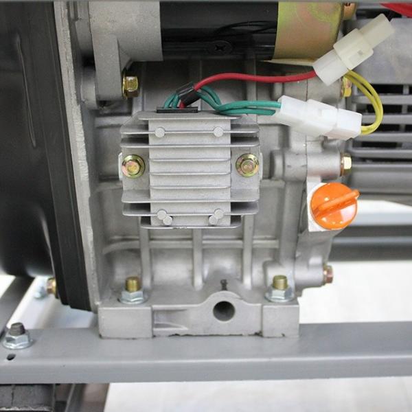 4.5kW 3600rpm 220V 2kW 380V Egypt Recoil Start Mini Alternator / KN4000-C 3kW Electric Diesel Generator Electric Small Generator