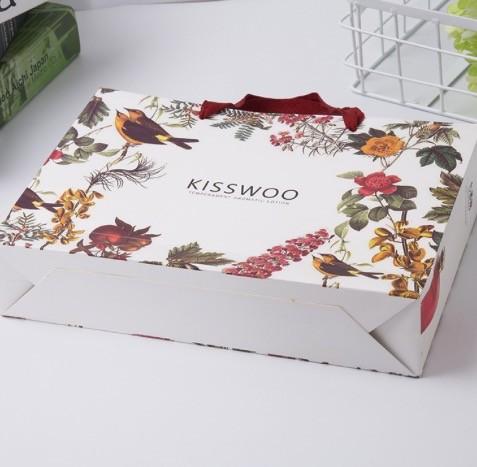 Low cost retail OEM custom printing luxury gift shopping cloths paper craft bag