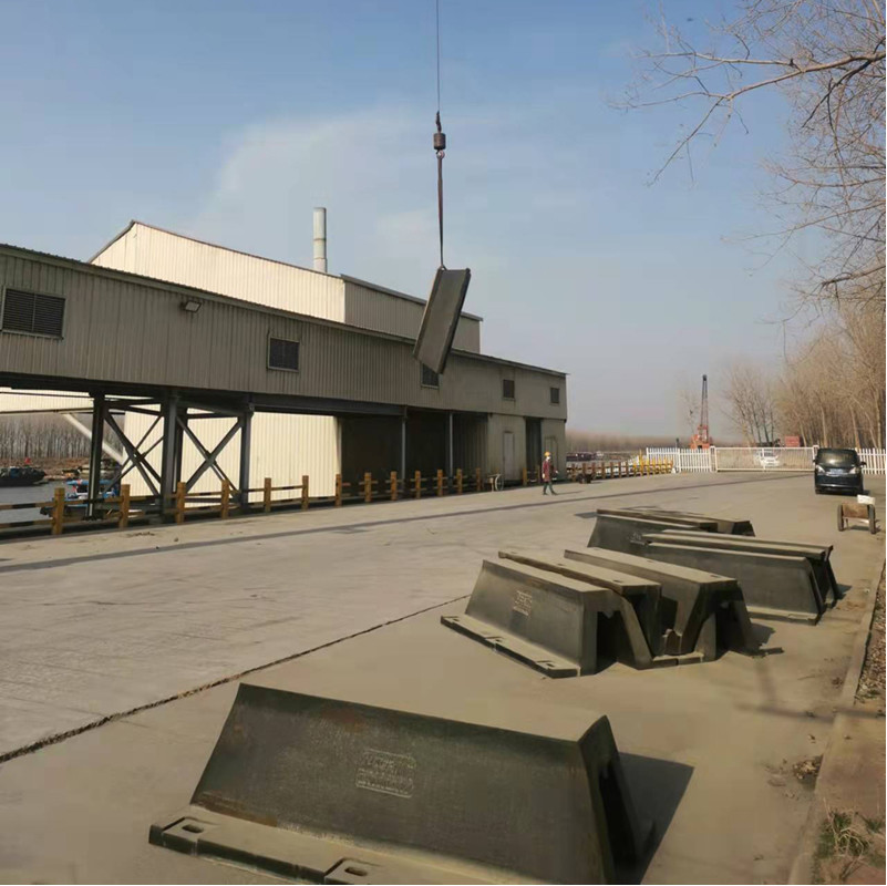Dock/Ship Protection with Customized Size Marine Fender Rubber Bridge V Type DGH Type