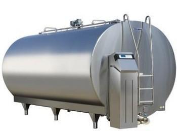 SS304 / 316 Fresh Milk Refrigerated Storage Tank Vertical Cooling Tank For Milk Plant