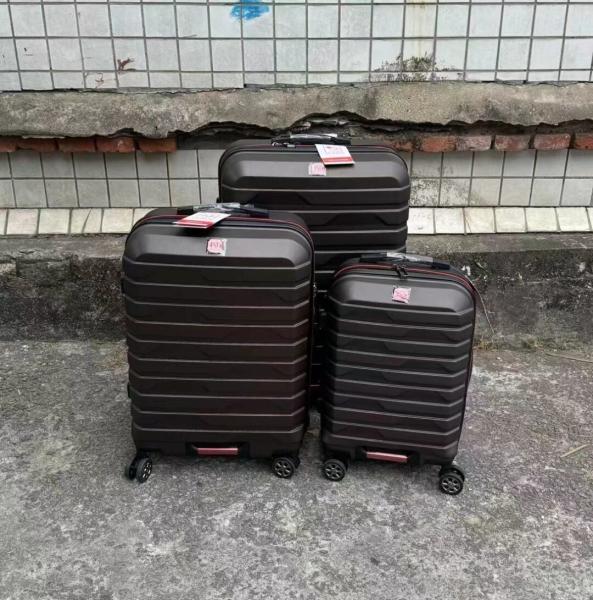 Swivel Lever Light Boarding Large Travel Luggage And Travel Bags Luggage Sets