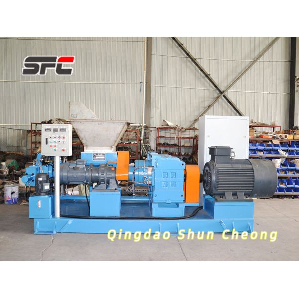 High Performance Rubber Extruder Machine with Force Feeding Screw Strainer and PLC Control System