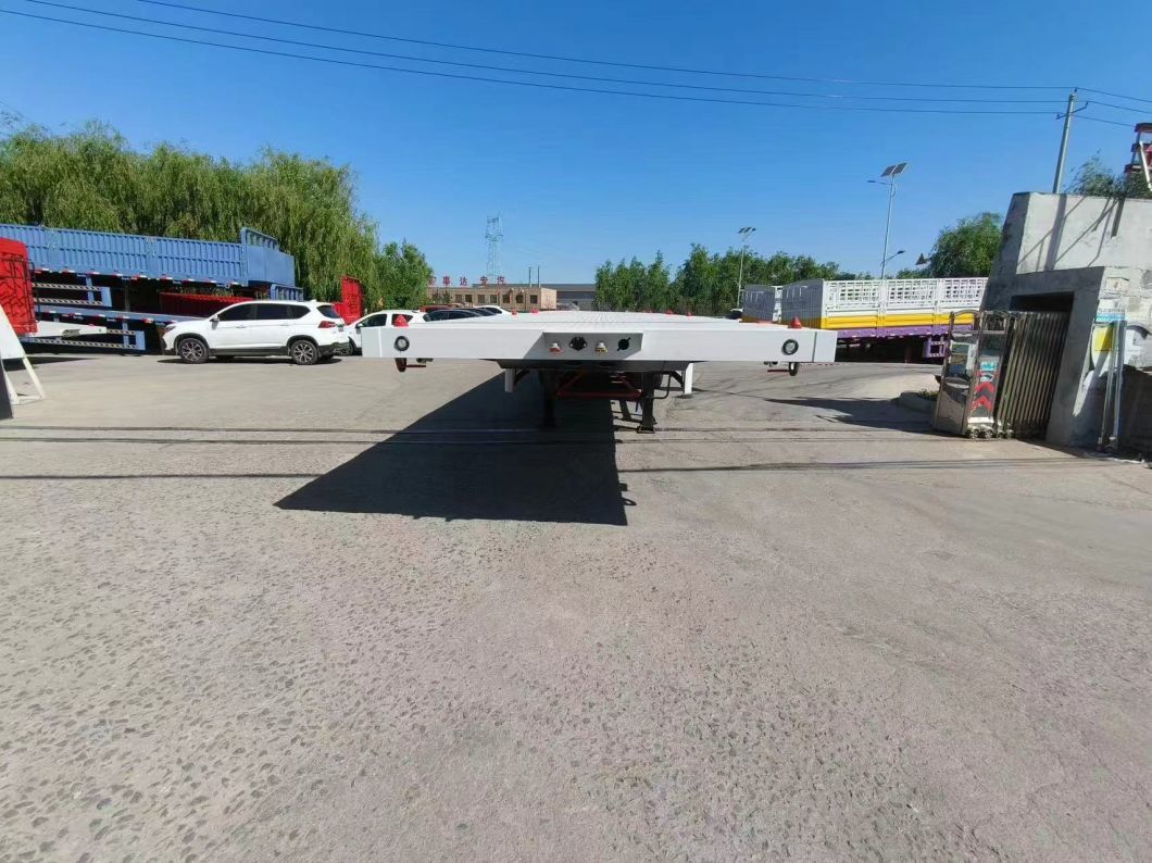 Длинные контейнеры с тремя осями, плоские полуприцепы грузоподъемностью 50 т