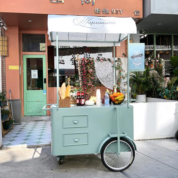 Portable snack food hand push Cart Street vendor Food Delivery Bike with Display Freezer