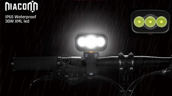 Brightness 2000LM Rechargeable Bike Lights Front / Back 2400mAh POLY Li - Ion Battery