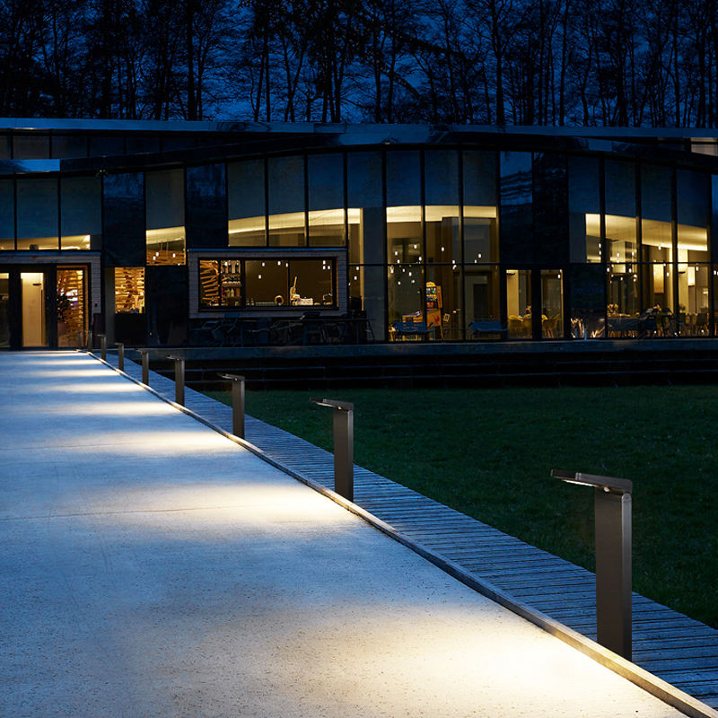 IP67 Waterproof Solar Garden Light - High-Brightness, Installation for Villa Gardens and Communities