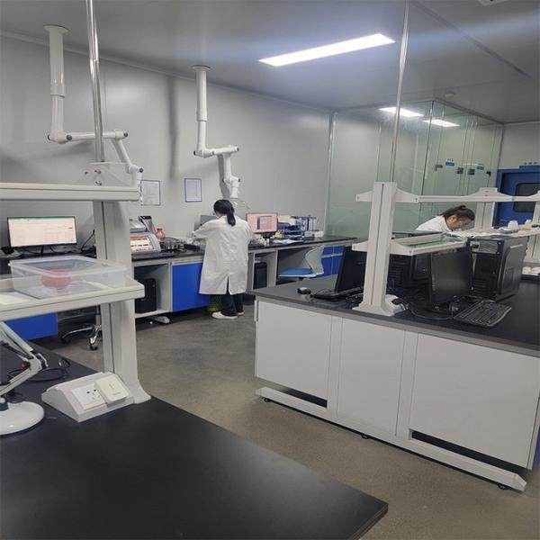 Eco Friendly Essence Oil Scented Like La Fille de Berlin Perfume for Car Perfume Making