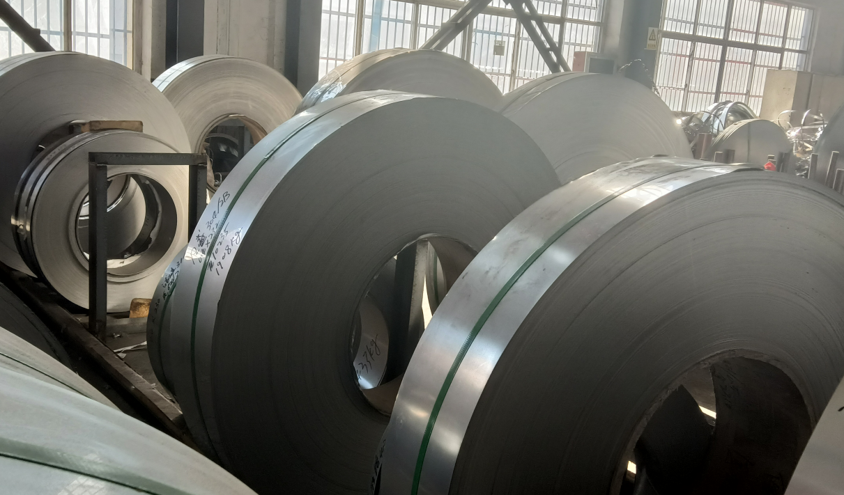 304 304L Cold Rolled Steel Sheet Coils Strip 2B Finish For Industrial 10mm - 2500mm
