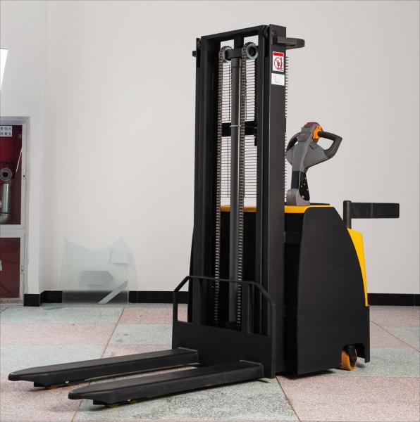 3t 3000kg 4.5m 4500mm Heavy Duty Standing On Full Electric Stacker With CE Certificate