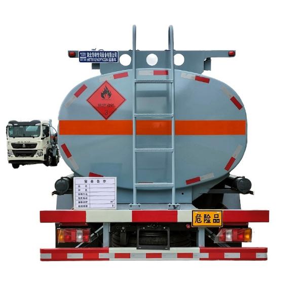 10000ltrs Fuel Truck Refuel Truck Capacity 4 - 6L Powered By Weichai / Chao Chai Engine