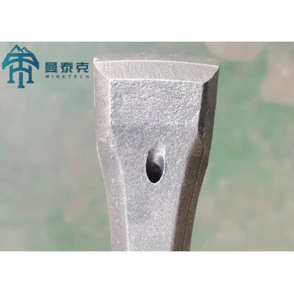 Сплющил шпиндель сверлильного станка H22, черный подвергая механической обработк