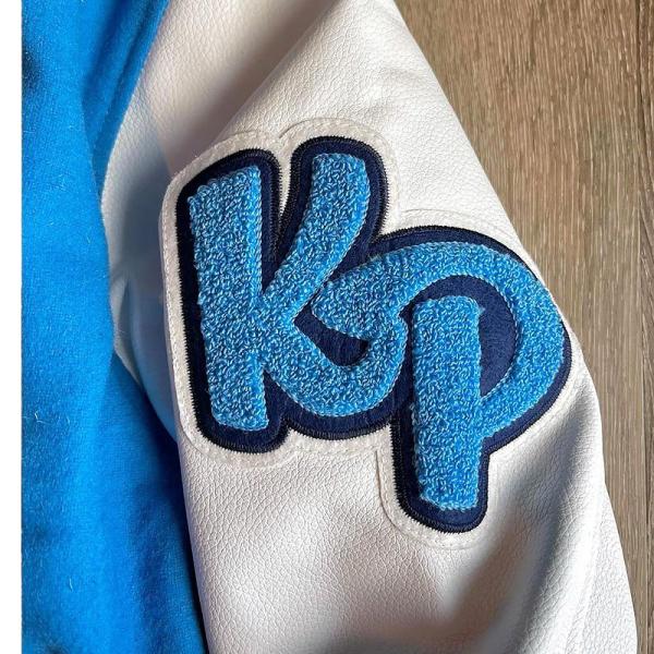 Vêtements en cuir Manches Letterman Jacket Vêtements de rue Université Vêtements universitaires OEM Designs