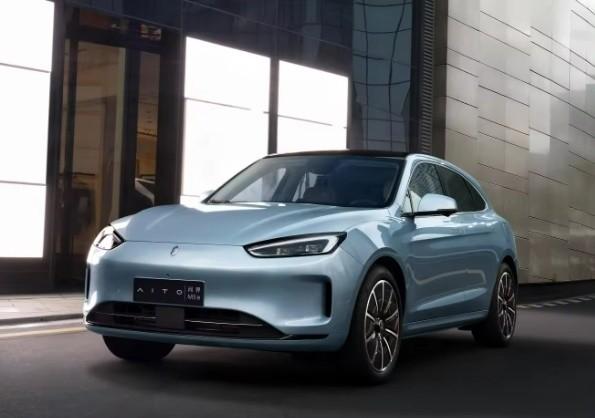 Huawei EV Car Maximum Speed 185 Km/H Displacement 1000-1600CC M7 Cover for Adults