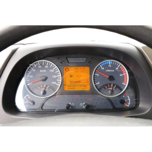 Modelo de camión de cabeza de tractor de remolque Dongfeng 6x4 GNL CNG camión de tractor con pantalla táctil