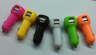 newest side dual USB mini car charger for iphone 4/IPHONE，IPHONE 3G/3GS，PDA，IPOD with CE