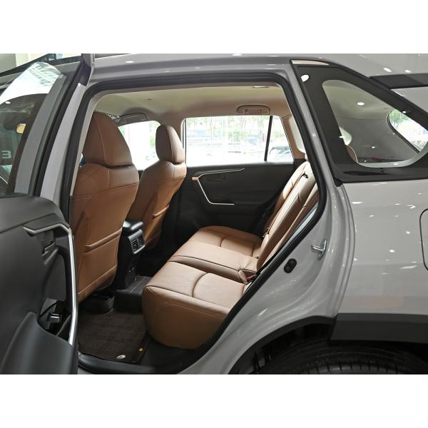 White Diesel Auto Toyota RAV4 2.0L Compact SUV 5 Seater