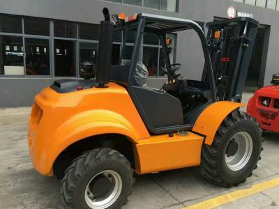 Compact Structure Rough Terrain Forklift 4 Wheel Drive Forklift High Performance