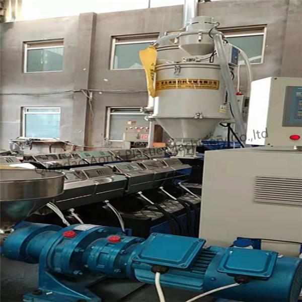 Линия PP штранг-прессования поставляя трубы воды HDPE PE CE пускает машину по трубам штрангпресса одиночного винта