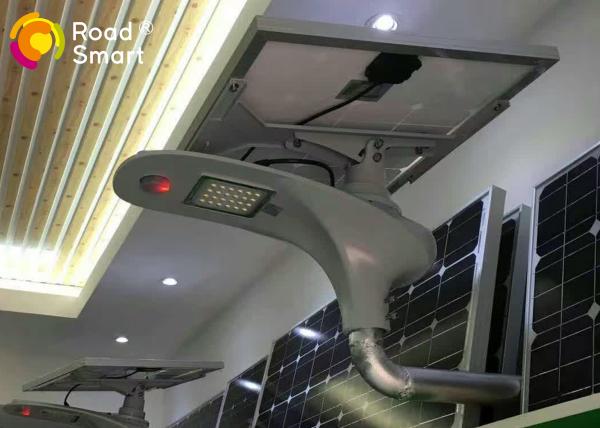 1200 Times Charge Cycle Solar LED Street Light Auto On / Off Easy To Install
