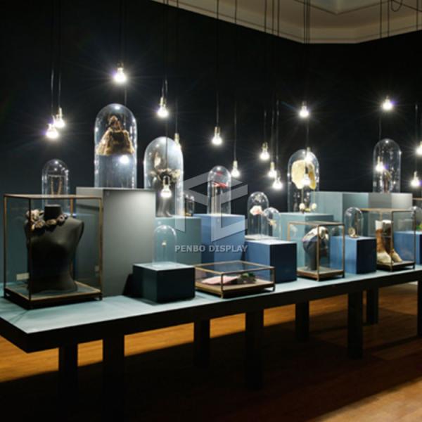 T4 LED Wooden Exhibition Show Case Monomer Design Museum Display Cabinets