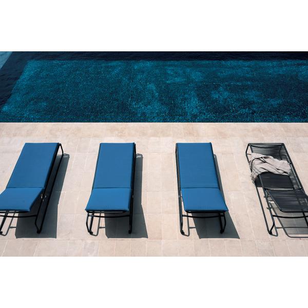 Modern Outdoor Furniture Sun Lounger with Customization Capability and OEM/ODM Service