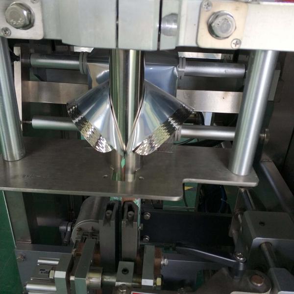 Equipamento de embalagem automático 5000g da máquina de ensaque do pó de VFFS