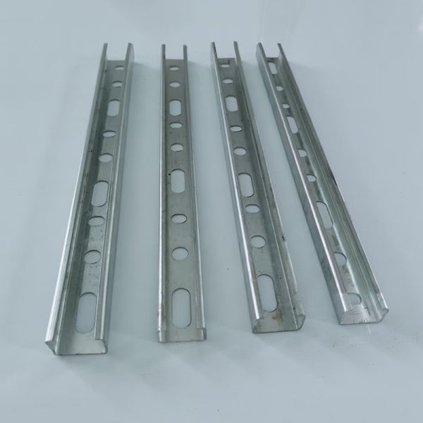 Hot Dipped Galvanized Metal Strut Channel 27x18 Slotted C Channel ISO9001