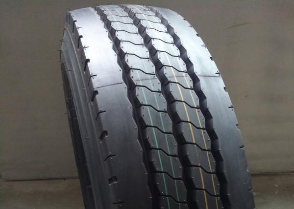 TL / TT Tube Low Rolling Resistance Truck Tires , 12R 22.5 Tires Closed Tire Shoulder