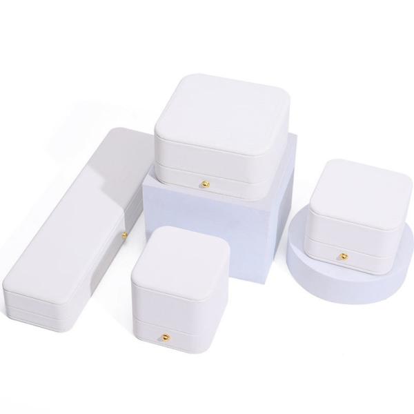 Cuadro de joyas de cuero de collar de seda espesa con logotipo personalizado y diseño de forma rectangular