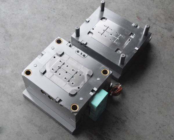 LKM HASCO Base Transparent Injection Molding Mould DME Standard