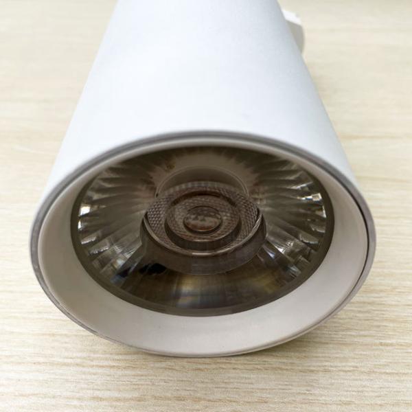 30w Aluminum LED Track Lights Transform Your Office and Exhibition Hall with Lighting