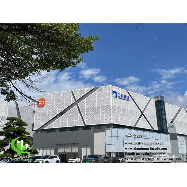 Feuille perforante en aluminium blanc revêtue de poudre pour écran métallique externe