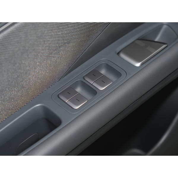 Compact MONA 03 Xpeng Electric Car Sedan Long Range 620KM