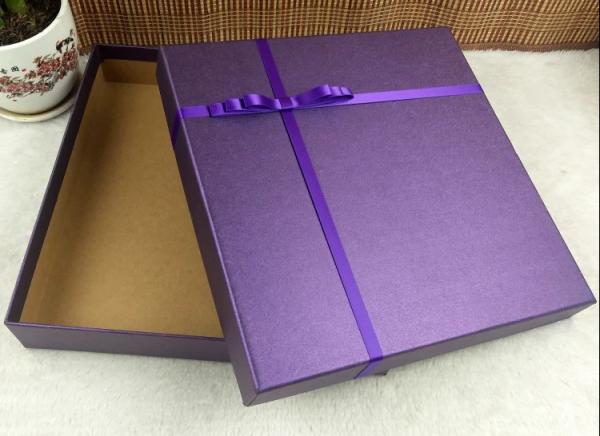 Custom Large Square Gift Box Purple Rigid Packaging For T Shirts Albums A4 Books Frames