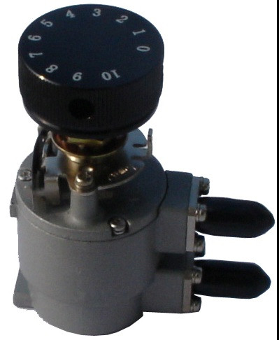 70×47.5×33mm 10dB 2 Watt 50 Ohm Variable Attenuator In Microwave