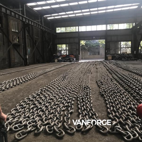 White / Black Welded Studless Mooring Chain , Long Link Mooring Chain