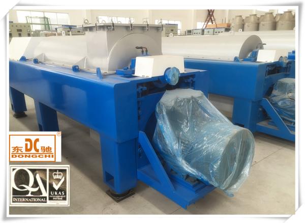 Dongchi Decanter Centrifuge qualified by ISO9001  for  sludge dehydration centrifuge