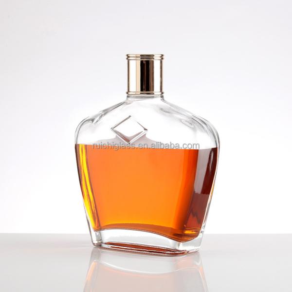 Garrafa de vidro de brandy de luxo personalizada com capacidade de 500 ml e material de vidro Super Flint