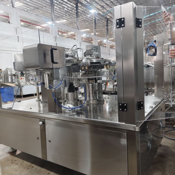 CE Certificate LC-400R 8 STATIONS 200-5000ml Sauce Doypack Packaging Machine|Soup Rotary Doypack Packaging Machine|Concentrated Hot Pot Soup Rotary Doypack Packaging Machine