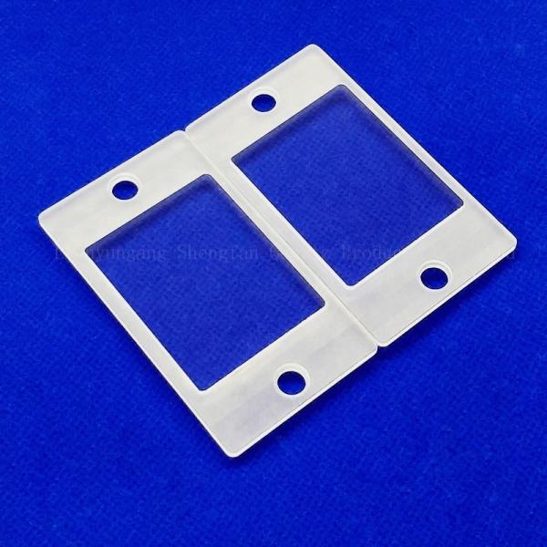 Laser do semicondutor que fura a placa de vidro de quartzo transparente com furo