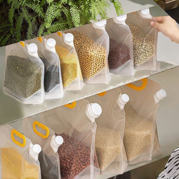 Food Grade Moisture-Proof Resealable Spout Stand-Up Pouches with Handle for Grains Nuts Dry Food & Liquid Beverage Storage