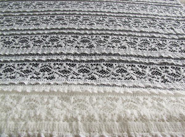 Eco-Friendly Stretch Lace Cotton Spandex Fabric , Beige Elastic Lace Trim CY-LW0220
