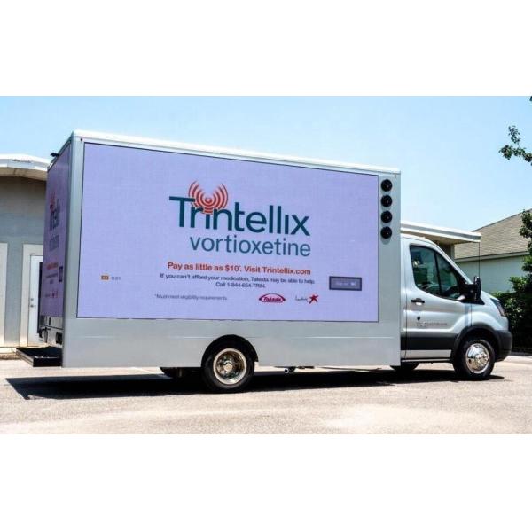 2S Méthode de conduite de véhicule publicitaire mobile en extérieur